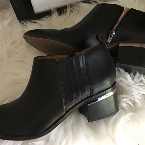 Leather booties - Picture 2 of 3